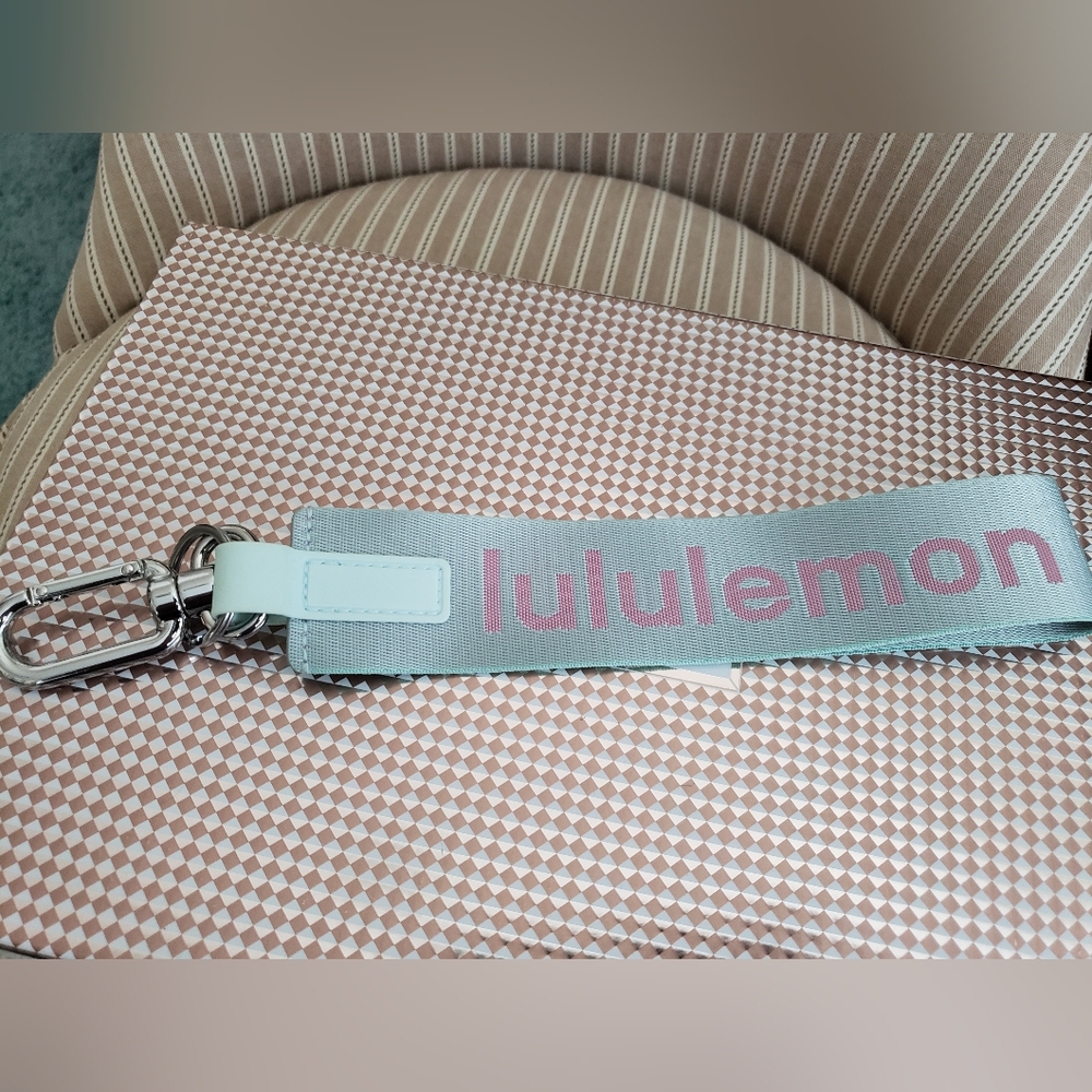 Lululemon Never Lost Keychain